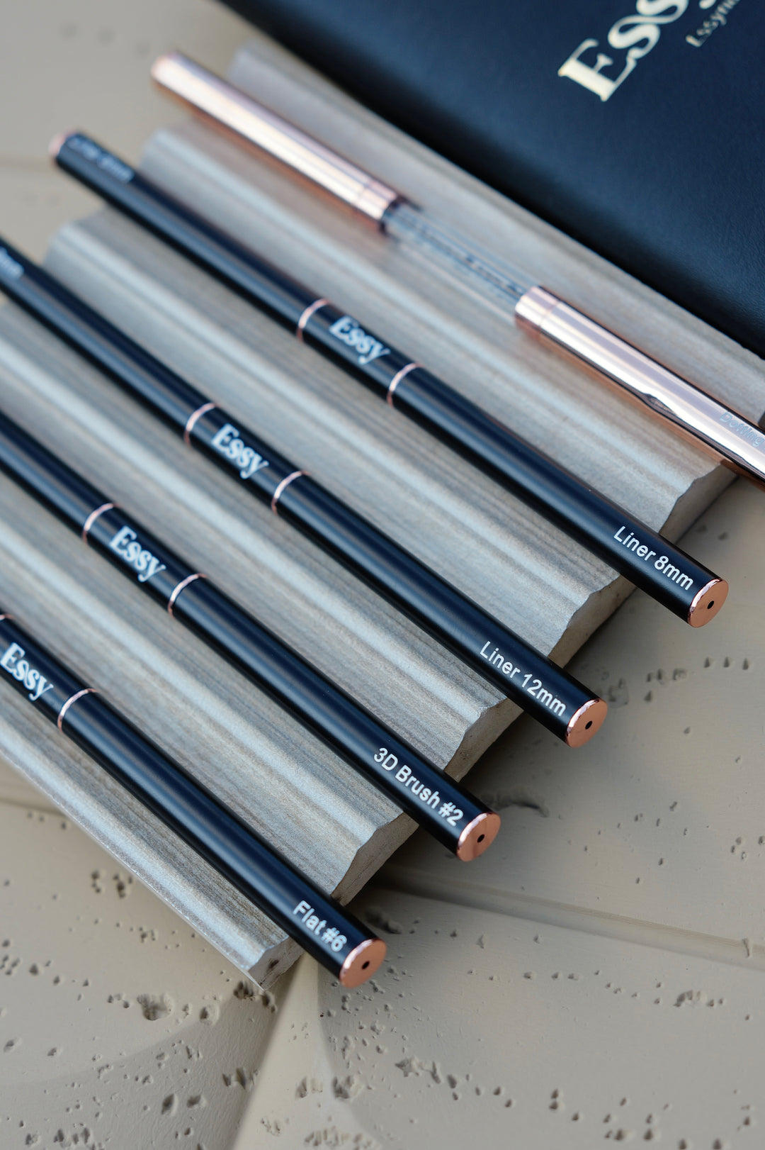 Essy Signature Nail Brush Set