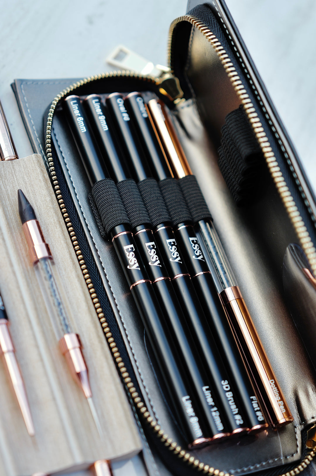 Essy Signature Nail Brush Set