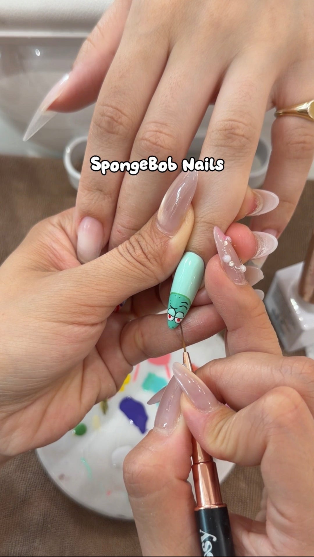 Essy Signature Nail Brush Set